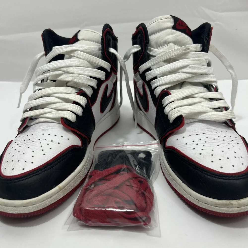 Nike Air Jordan 1 Retro High OG Bloodline 57441-062 2019 with Box Size 6Y